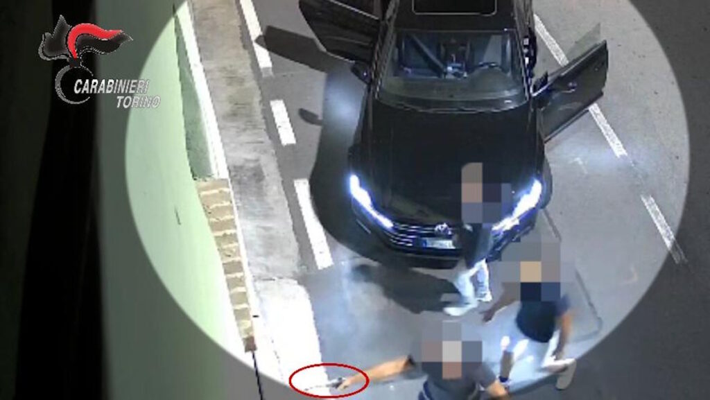 Favria sparano  a un uomo, fermo di 4 persone