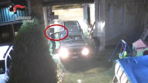 FAVRIA – Gli sparano davanti a casa, 4 persone in stato di fermo (FOTO E VIDEO)