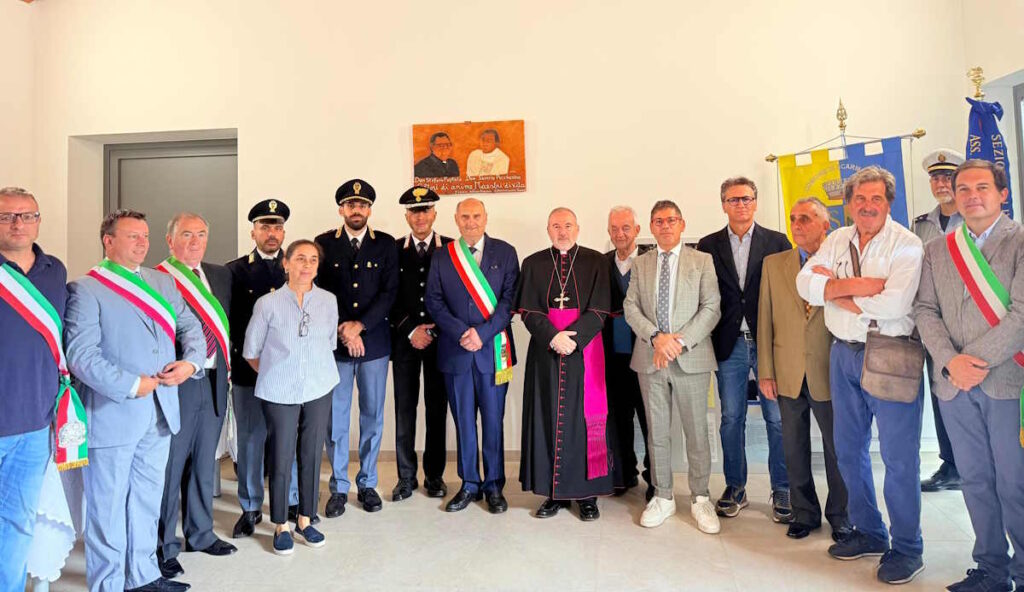 Scarmagno tante autorità a bessolo per l'inaugurazione del salone polifunzionale
