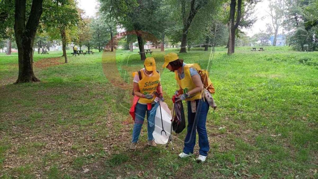 pulizia e raccolta a Volpiano per la giornata ecologica