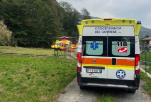 PONT CANAVESE – Cade dalle scale, 42enne elitrasportato al Cto (VIDEO)