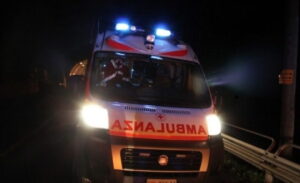 SETTIMO VITTONE – Grave incidente: morta una ragazza di 18 anni; feriti altri 3 giovani