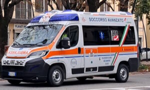 MAZZÈ – Auto ribaltata sulla provinciale 90 che conduce a Rondissone