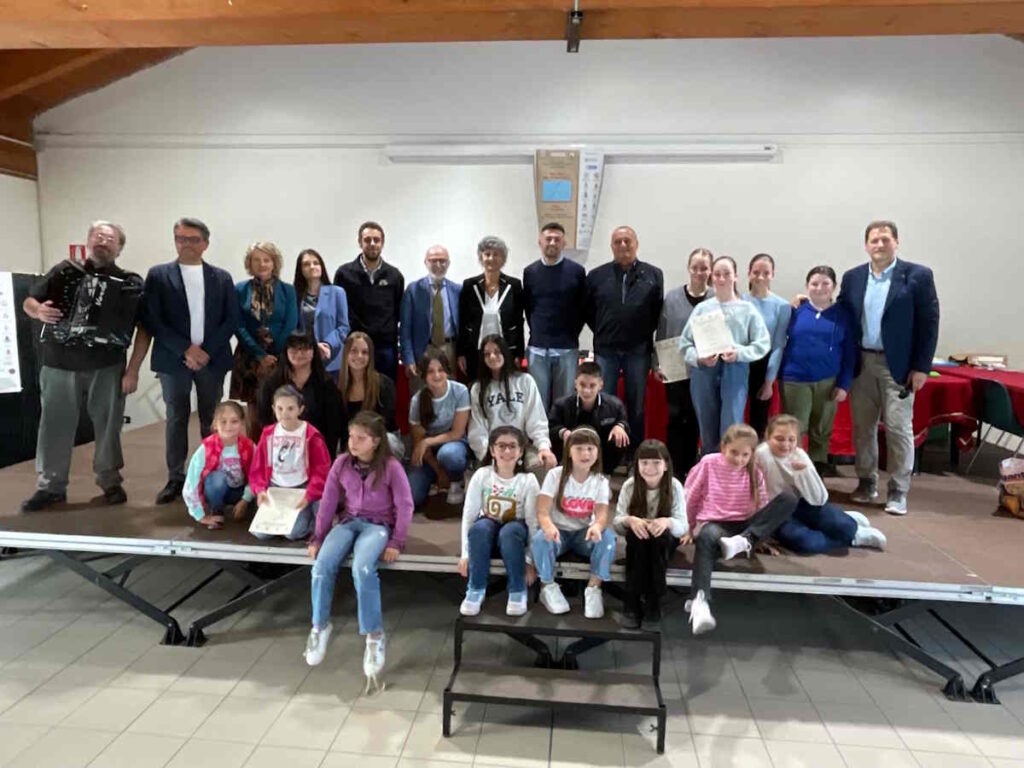 gruppo a Pont Canavese una fiaba per la montagna