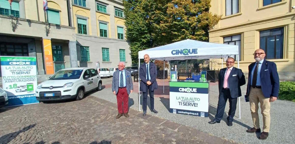 venaria inaugurato il car sharing
