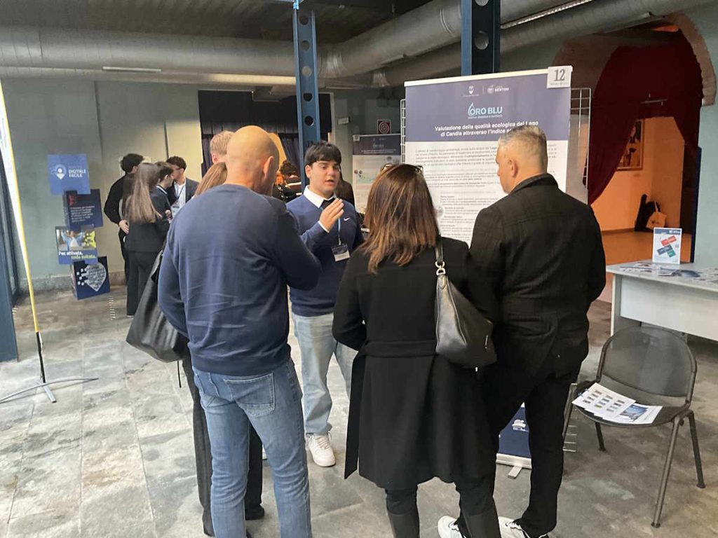 Chivasso convegno oro blu studenti
