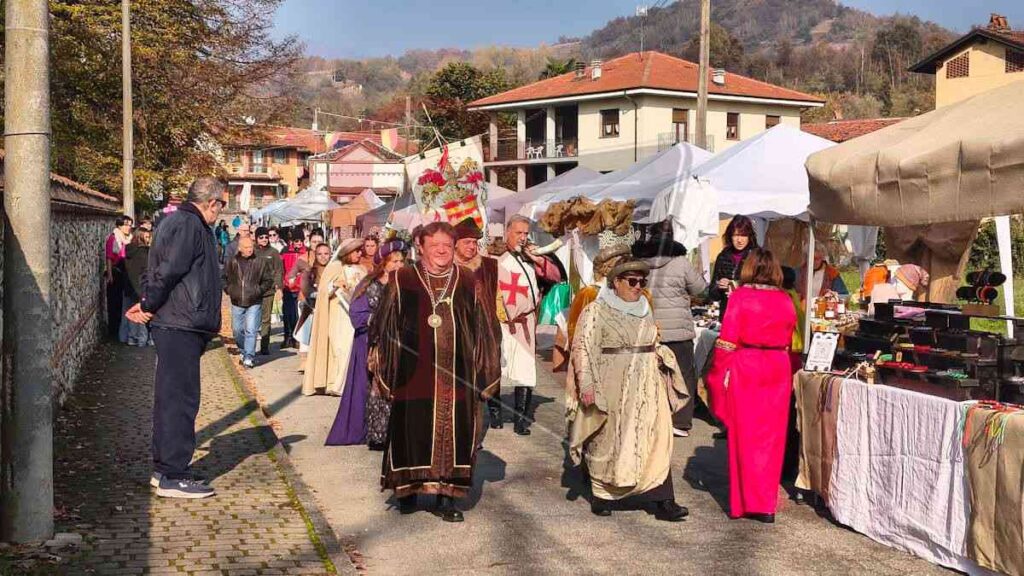 levone masche sfilata storica