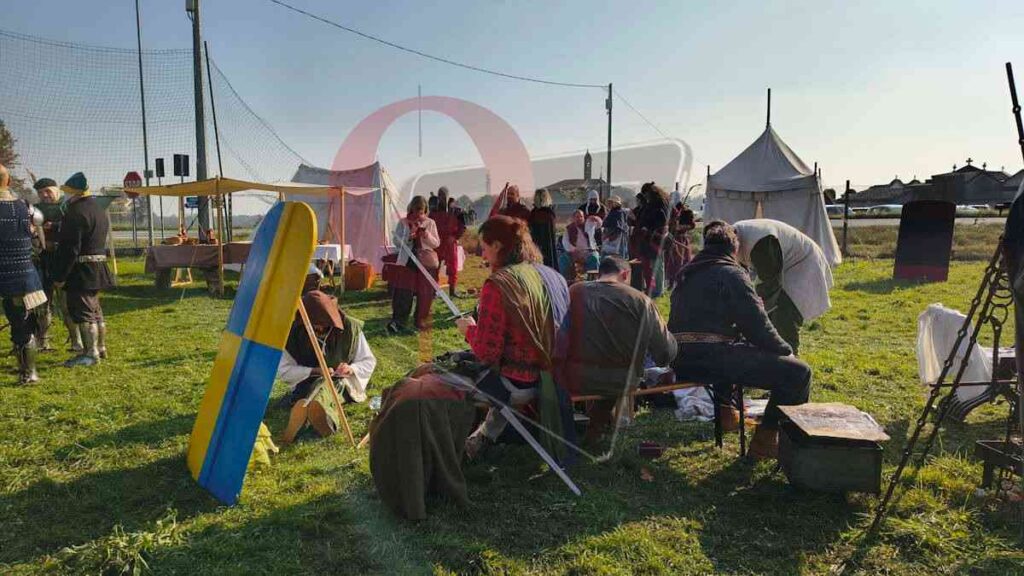 levone masche accampamento