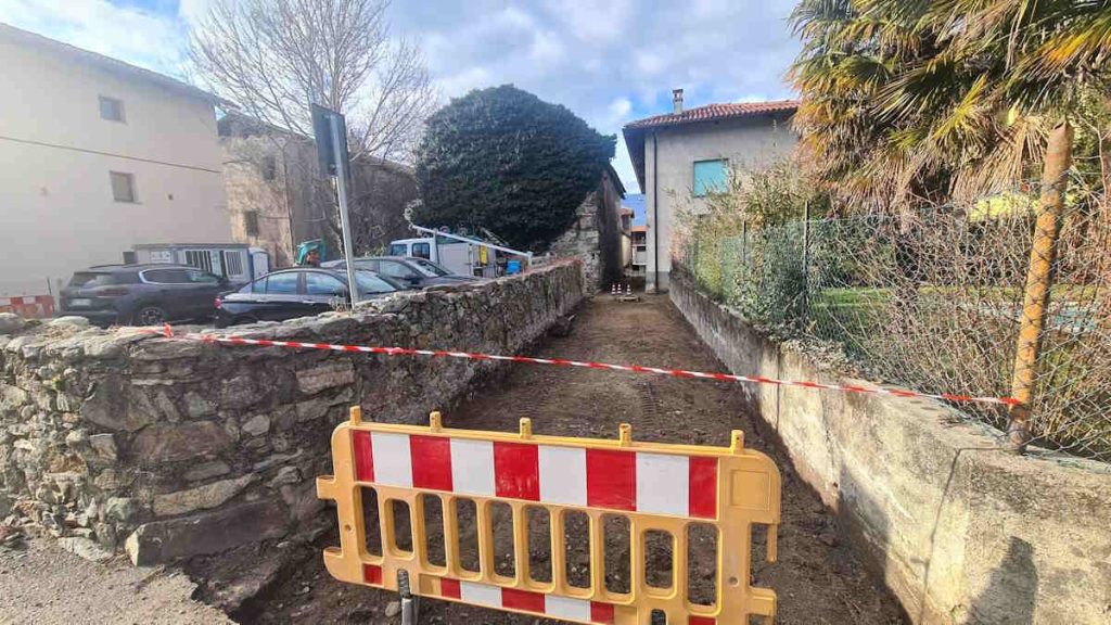 Borgofranco d'ivrea lavori al ricetto