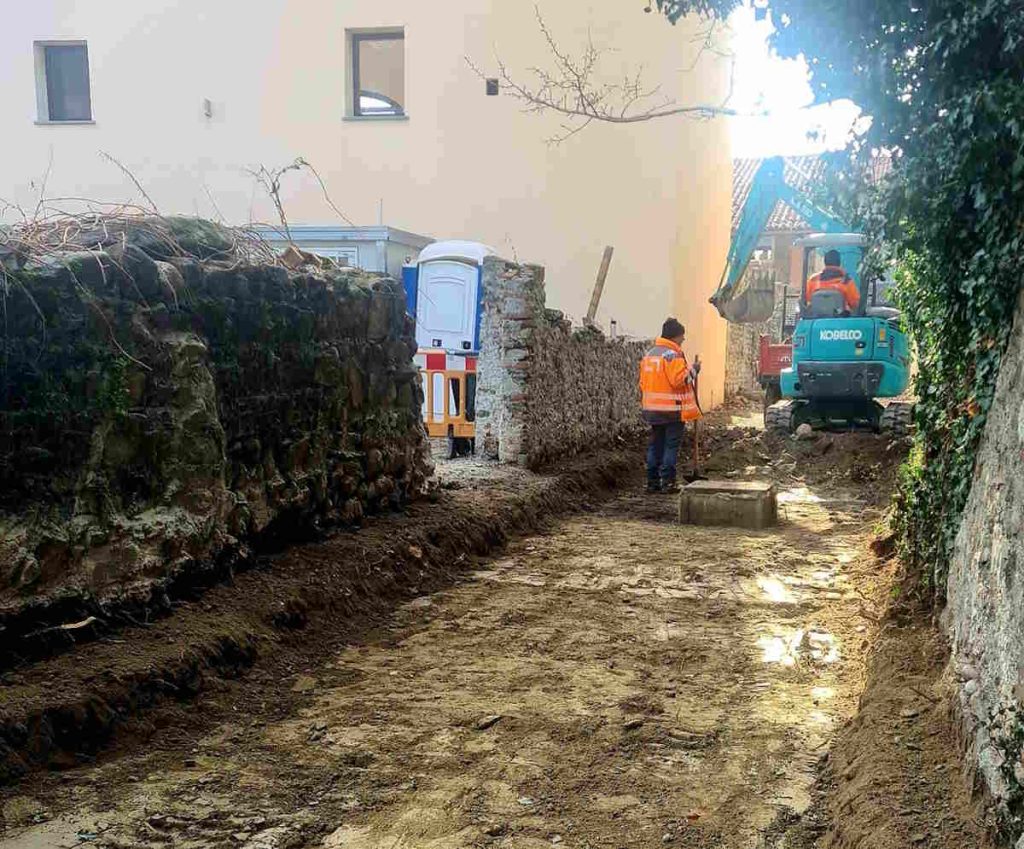 Borgofranco d'ivrea lavori al ricetto