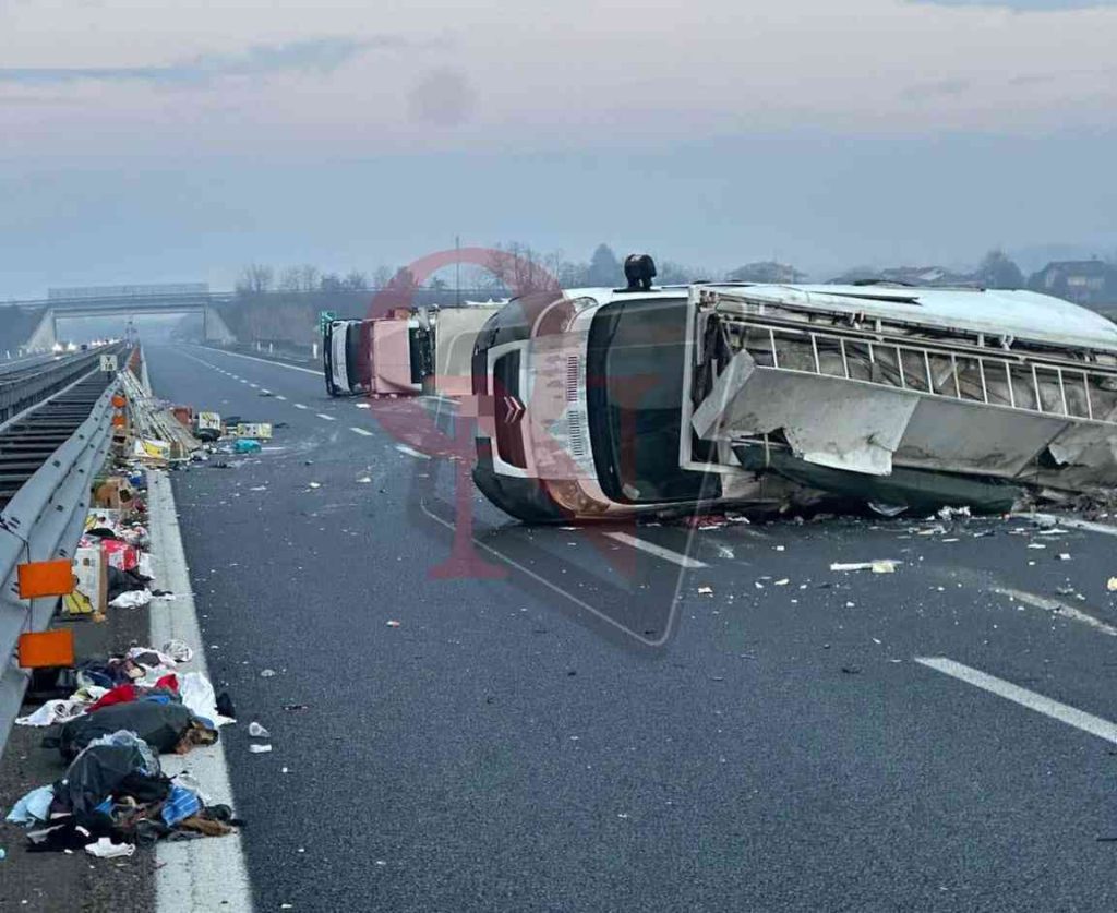 foglizzo incidente in autostrada