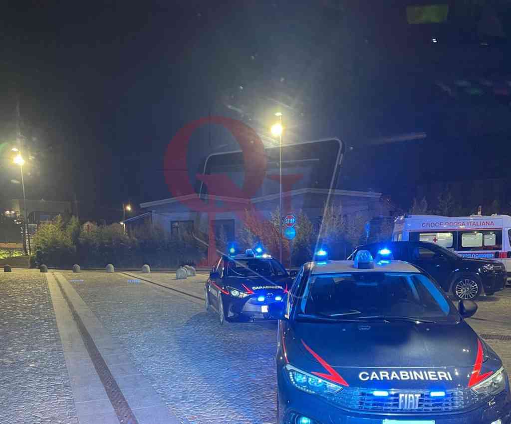 rivarolo canavese spacca tutto all'hotel rivarolo sul posto i carabinieri