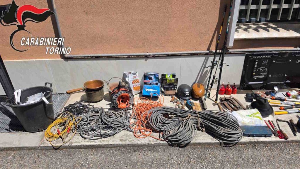 arrestati a Chiaverano dopo un furto ad Andrate