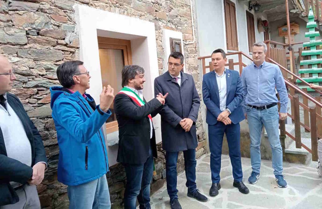 locana ingria incontro istituz
