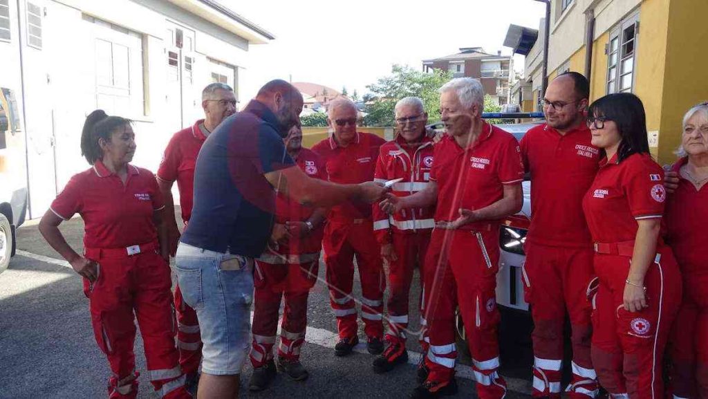 cuorgnè defibrillatore croce rossa
