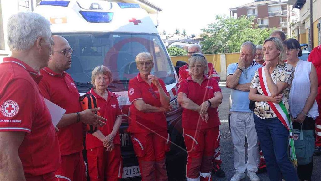 cuorgnè defibrillatore croce rossa