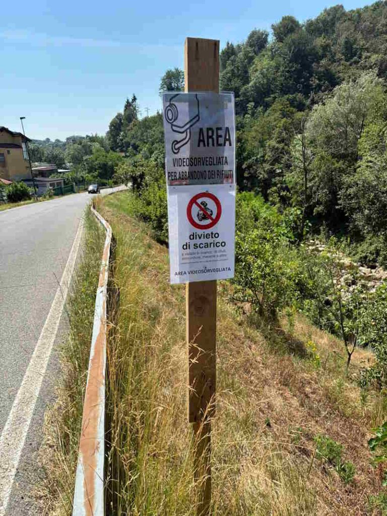forno canavese rifiuti gettati