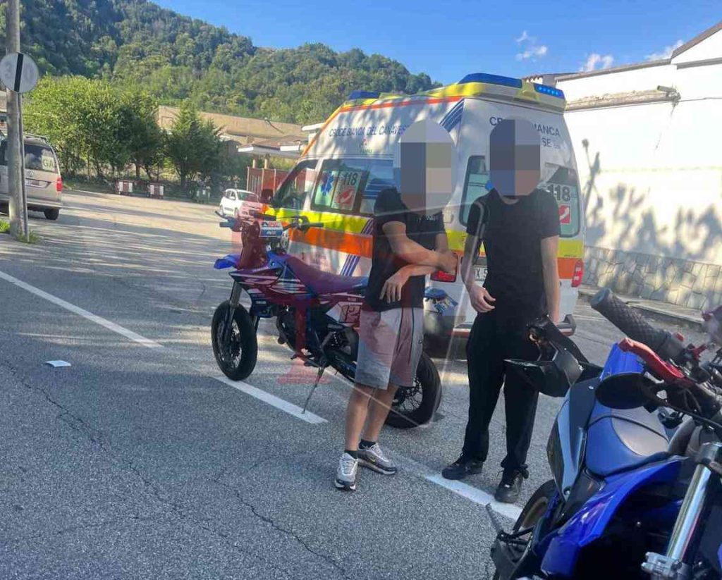 Forno Canavese scontro auto moto giovane di barbania