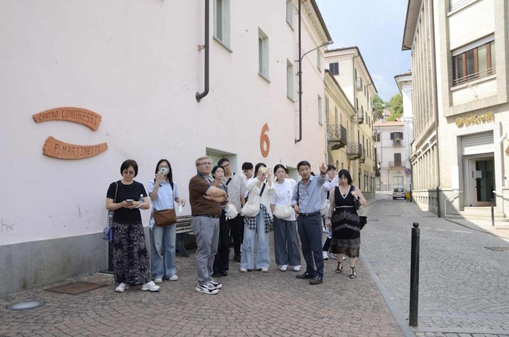Castellamonte studenti Cina