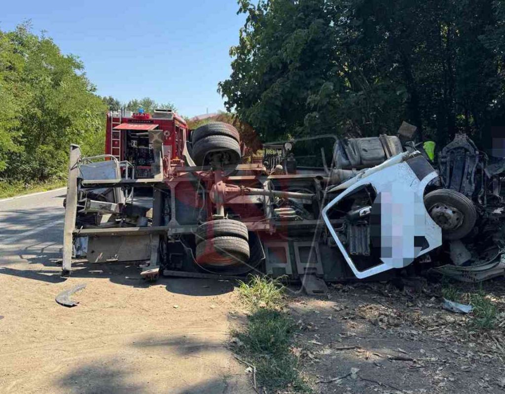 mercenasco candia incidente sulla statale 26