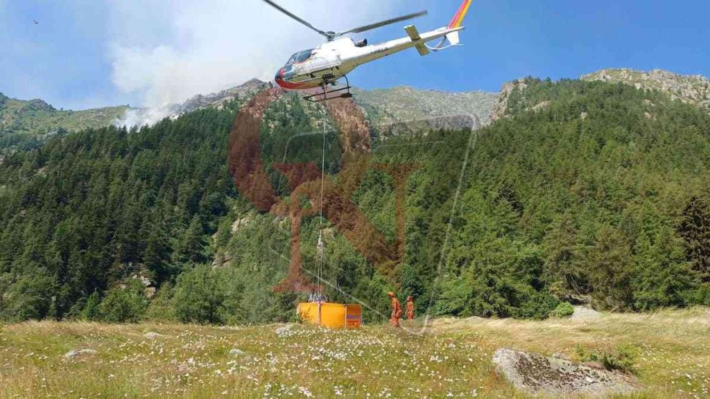 valprato soana incendio boschivo
