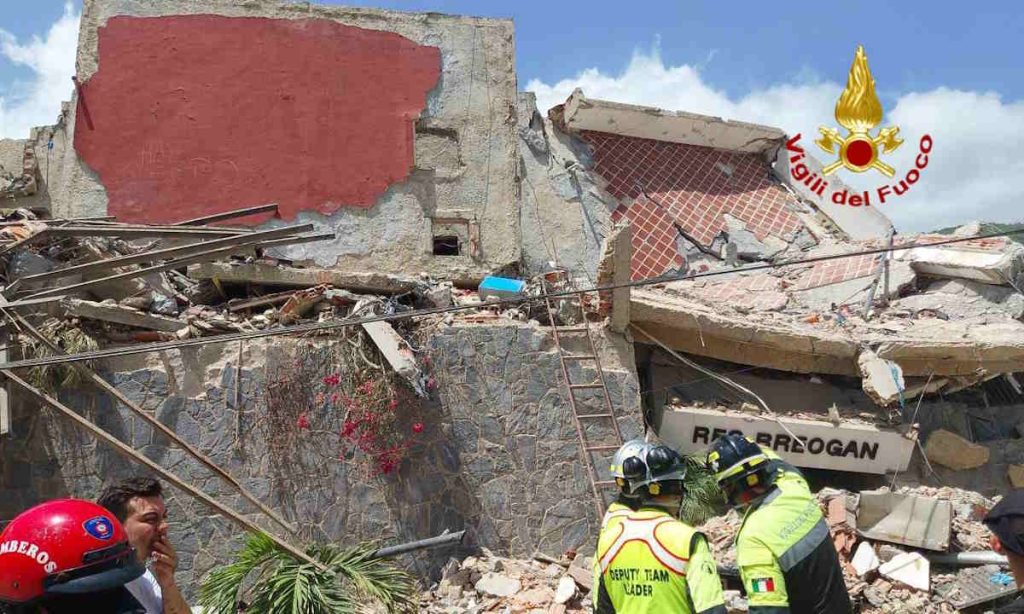 Venezuela soccorsi terremoto vigili del fuoco