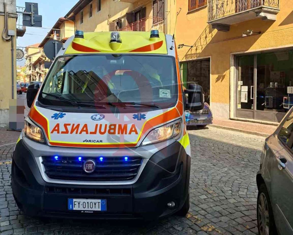 castellamonte donna caduta in via educ