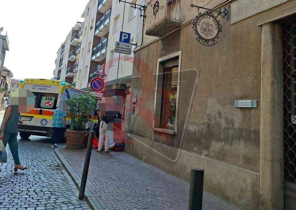 castellamonte donna caduta in via educ