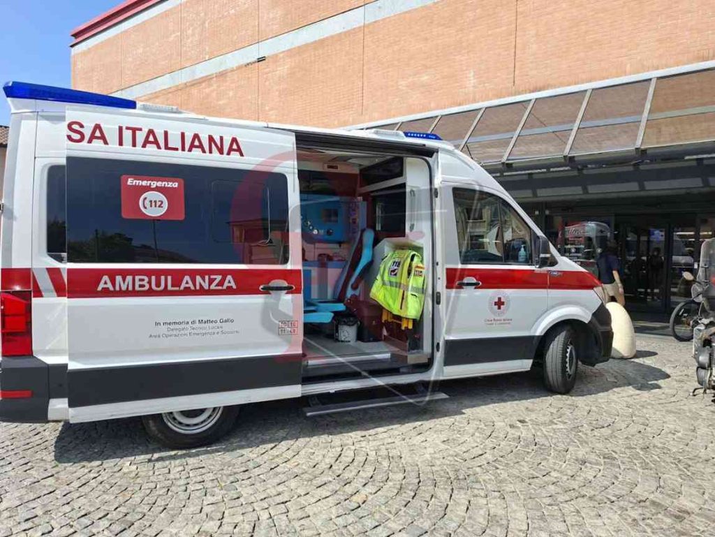 castellamonte malore al centro commerciale bennet