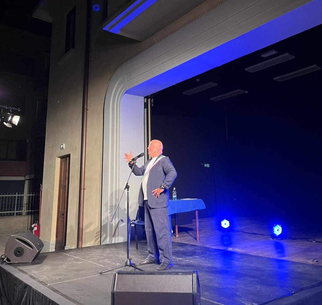 chivasso paolo cevoli al teatro comunale