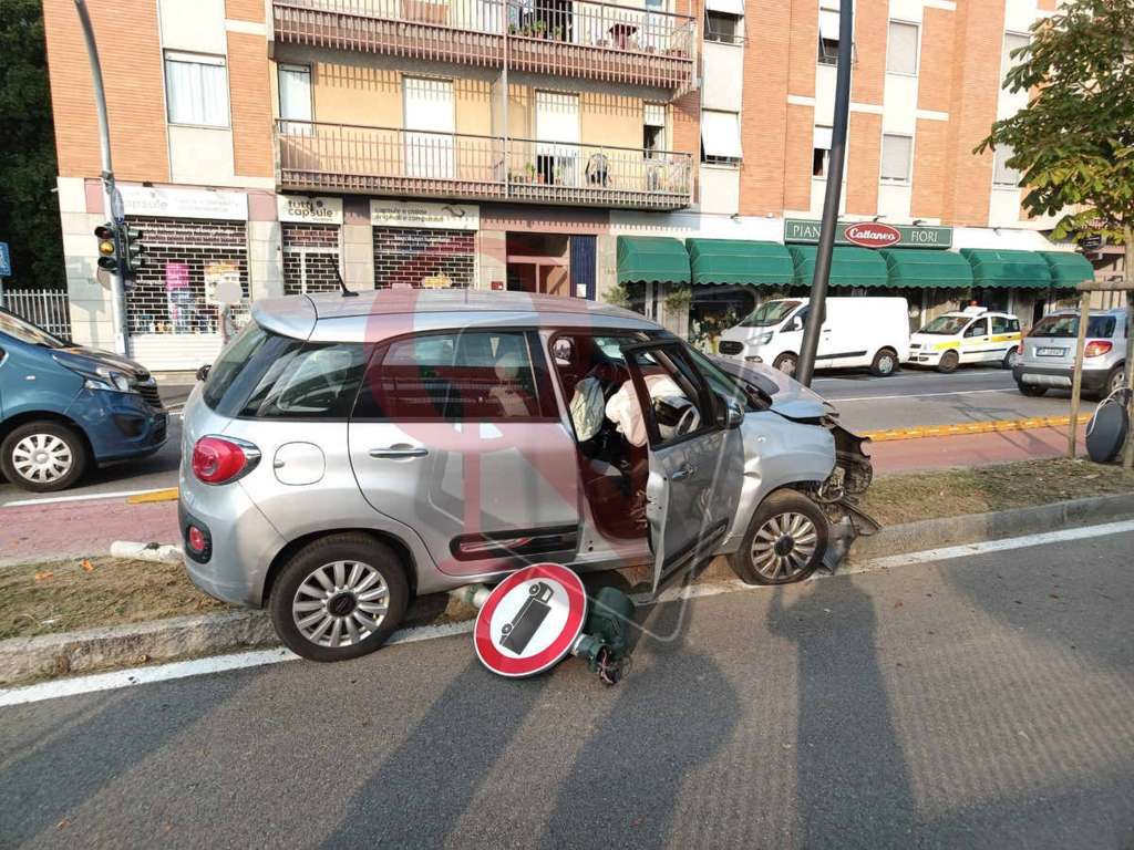 rivarolo auto sbanda corso torino