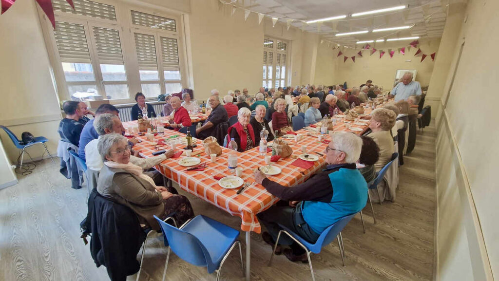 balangero pranzo sociale centro anziani
