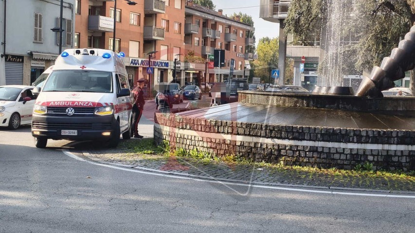 rivarolo canavese bicicletta urtata da auto in piazza chioratti