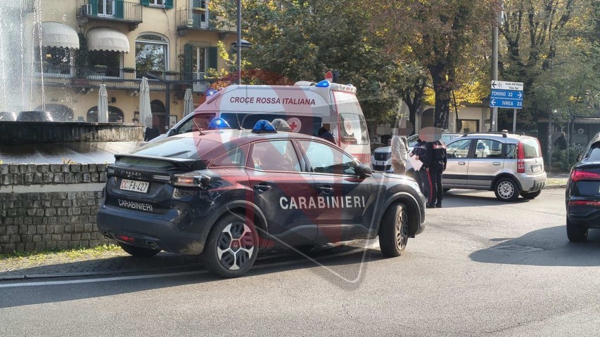 rivarolo canavese bicicletta urtata da auto in piazza chioratti
