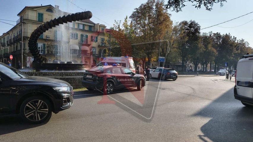rivarolo canavese bicicletta urtata da auto in piazza chioratti