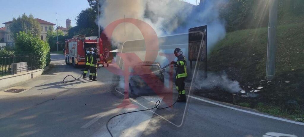 salassa auto in fiamme
